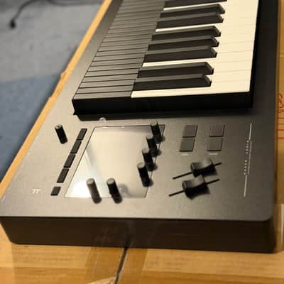 Expressive E Osmose 49-Key 24-Voice Polyphonic Synthesizer 2022 - Present - Black image 3