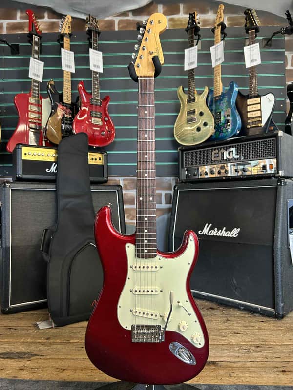 Fender Classic Player '60s Stratocaster | Reverb Canada
