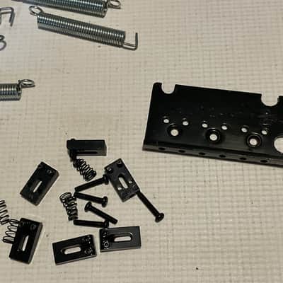 Lot of Fender & Squire Stratocaster Bridge Parts Saddles, Base Plates, ++ image 2