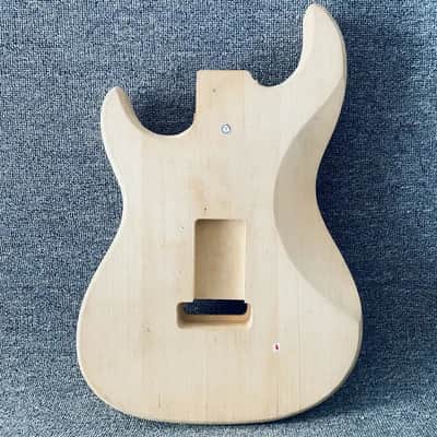 Basswood Guitar Strat Style Body image 2