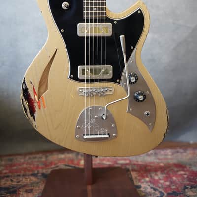 Novo Miris J. Custom image 4