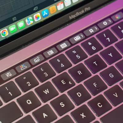 Macbook Pro 13.3" Touch bar 4-Thunderbolt 256GB SSD Intel Core i5 8GB RAM image 6