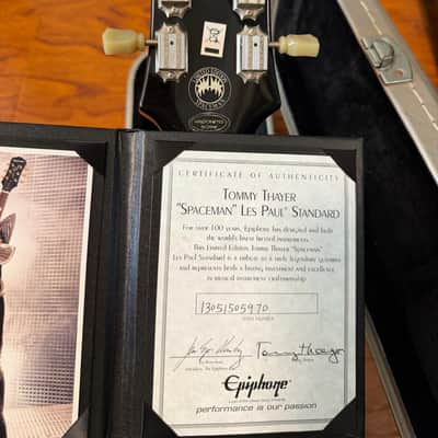 Epiphone  Tommy Thayer Signature"Spaceman"Les Paul Standard Silver Flake 2012 image 7