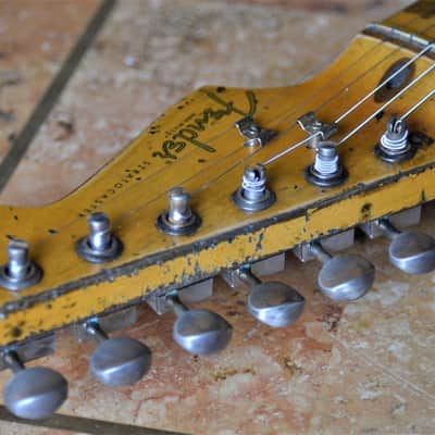 American Fender Stratocaster Nitro Faded White Heavy Relic Custom Shop Fat 50's Pickups image 11