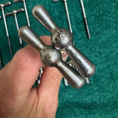 Leedy and Ludwig Lot of 8 “L” Bowtie Bass Drum Tension Rods 4.5” + Claws 50s - Nickel image 13