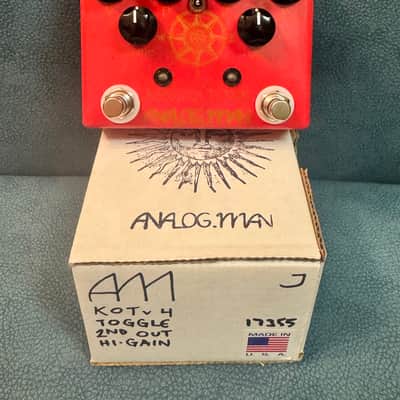 Analogman King of Tone V4, High Gain Both Sides, Second Output Jack and Mode Toggle Switch image 1