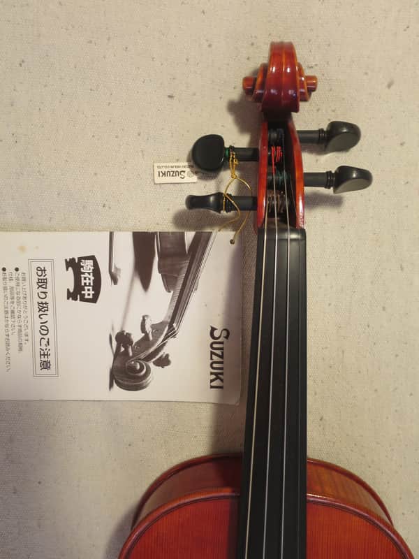 Suzuki Violin No. 1100 