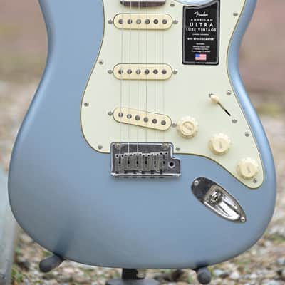 Fender American Ultra Luxe Vintage '60s Stratocaster, Rosewood Fingerboard - Ice Blue Metallic image 1