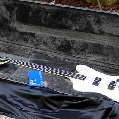 White Gibson Thunderbird IV Bass, rare and excellent! 2003! Price Drop! image 11