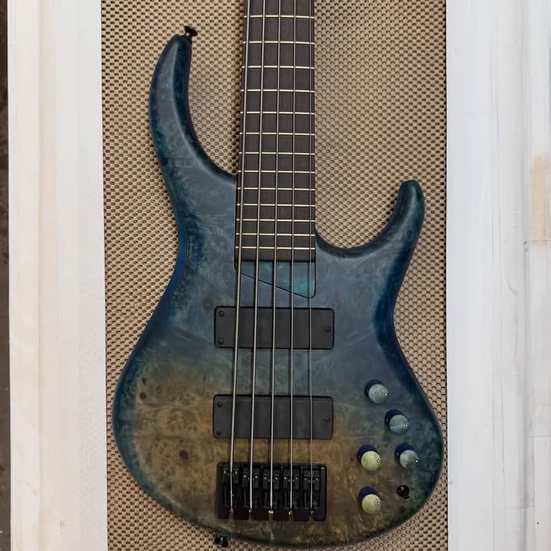MTD Bass image 1