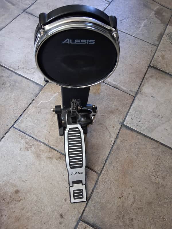 Alesis  Command Advanced bass drum tower and pedal image 1