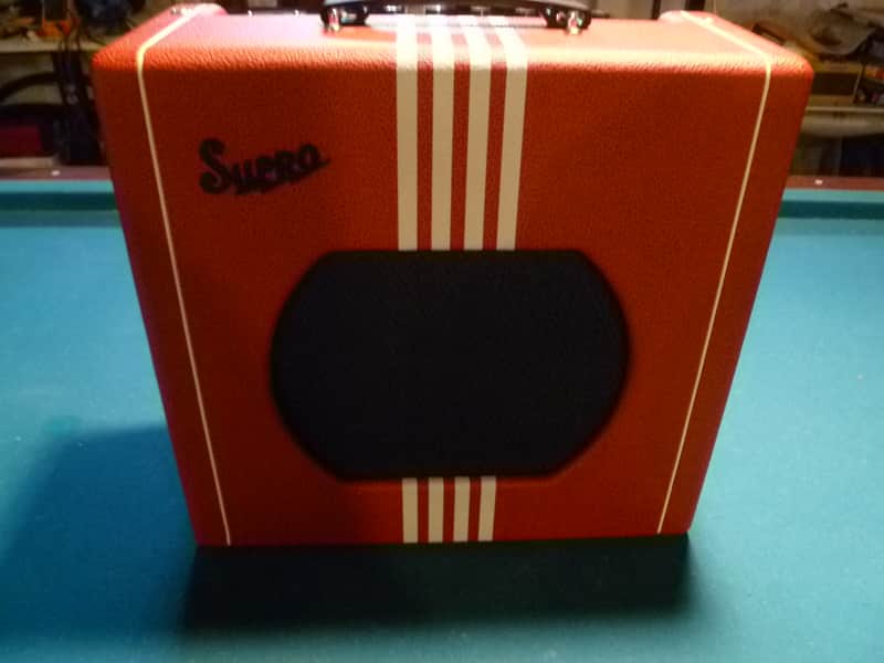 Supro 1822R Delta King 12 15-Watt 1x12" Guitar Combo 2021 - Present - Scarlett w/ Cream Stripes image 1