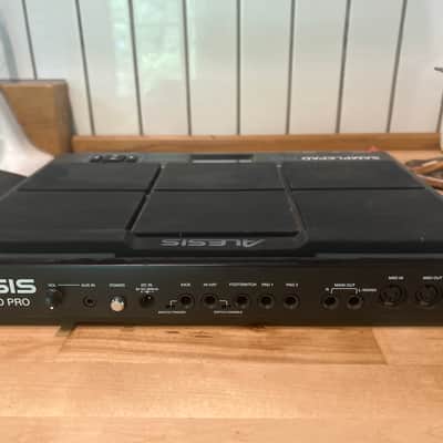 Alesis SamplePad Pro 8-Pad Percussion and Sample-Triggering Instrument 2010s - Black image 4