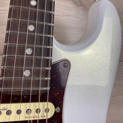 Fender American Ultra Stratocaster Left-Hand Guitar, Rosewood Fingerboard, Arctic Pearl image 7
