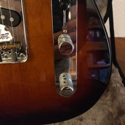 Fender American Professional Telecaster with Rosewood Fretboard 2017 - 2019 - 3-Color Sunburst image 8