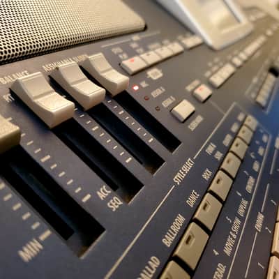 MUST SEE!!! KORG PA800 with LATIN/S American pack FULLY SERVICED, IN AMAZING CONDITION! image 12