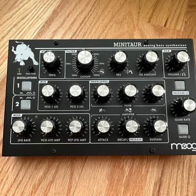 Moog Minitaur (Rev 2) Analog Bass Synthesizer 2012 - Present - Black