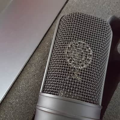 Audio-Technica AT4033a Large Diaphragm Cardioid Condenser Microphone 2010s - Black image 4