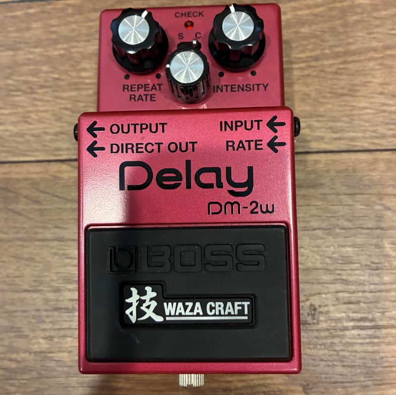 Boss DM-2W Delay Waza Craft