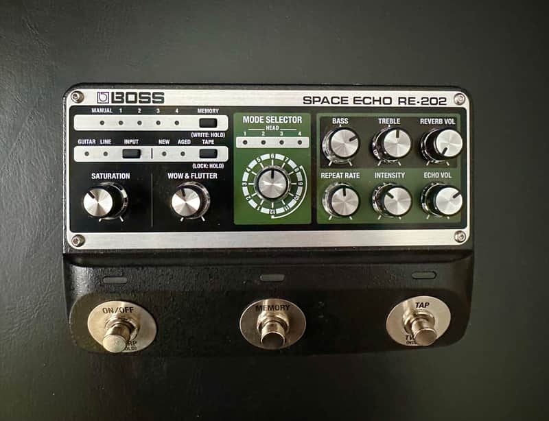 Boss RE-202 Space Echo