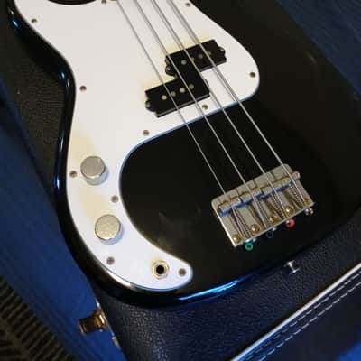 Fender P Bass MIJ 1986 - Black image 3