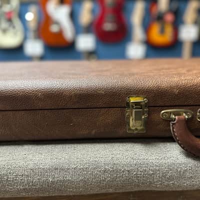 RARE 2001 Fender American Deluxe Zone Bass Vintage Hard Case (OHSC) - Brown Tweed image 8