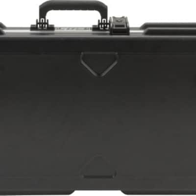 SKB Cases Molded Hardshell Case with Plush Foam Interior, TSA Latch, and Over-Molded Handle for Fender Jaguar or Fender Jazzmaster Guitar image 4