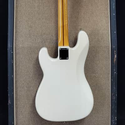 Fender '57 American Vintage Reissue 2012 Precision Bass Classic Tone & Feel (220) image 3