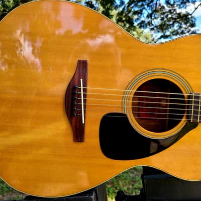 1970 Yamaha FG-150 Red Label, made in Japan by Nippon Gakki. with Hardcase image 5