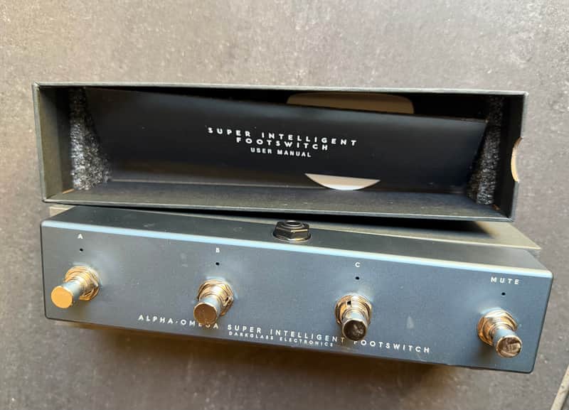 Darkglass Electronics Alpha Omega Super Intelligent Footswitch 2019 - Present - Blue image 1