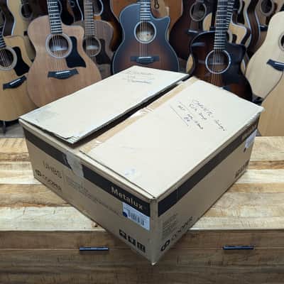 Used Carver 5 Channel Powered Amplifier AV-405 image 5