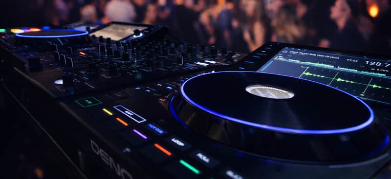 Denon 2xSC6000 + LC6000 + X1850 2023 - black image 1