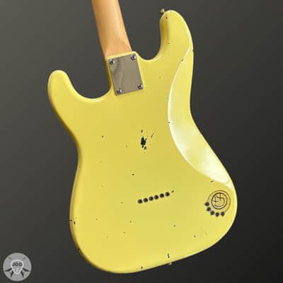 Squier Tom DeLonge Stratocaster Butter Cream Road Worn – Very Good Condition image 14