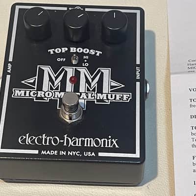 Immagine ELECTRO-HARMONIX Micro Metal Muff Pedale distorsione con interruttore Top Boost. - 3