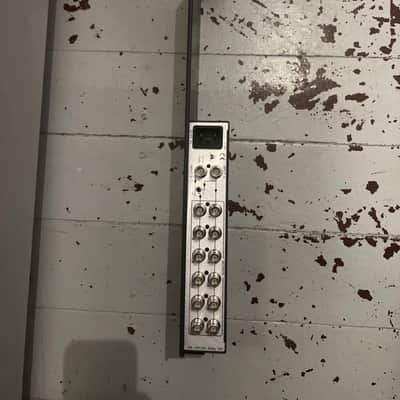 EXTRON DA 12V/6V DUAL EQ 60-694-01 Video Distribution Amplifier image 4