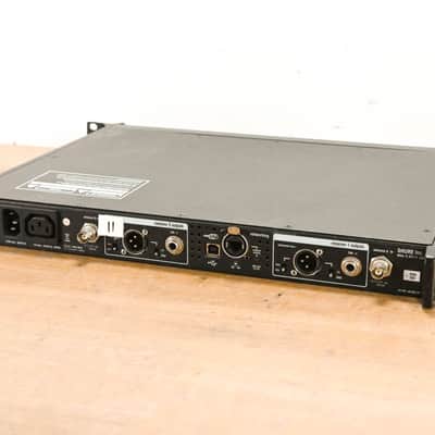 Shure UR4D Wireless Receiver w/ two UR2/SM58 Handheld Mics - L3 Band CG0128P image 7