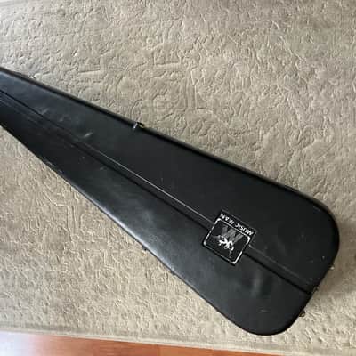 Music Man Cutlass I Bass - 1983 w/ original fly case image 2