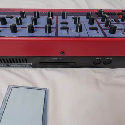 Nord Lead Rack- *Expanded 12-voice, with PCMCIA Memory Card* image 6