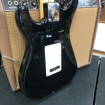 Fender Standard Stratocaster with S1 Tremolo with Maple Fretboard MIJ 1986 - Black w/ Hardcase and Trem Arm image 16
