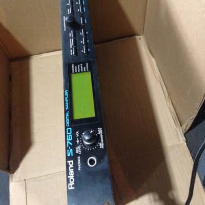 Roland S-760