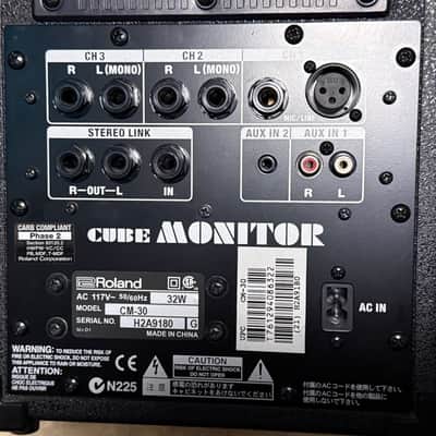 Roland CM-30 Cube Monitor 3-Channel 30-Watt 1x6.5" Combo 2004 - Present - Black image 6