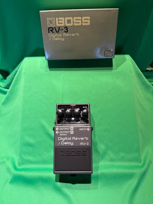 Boss RV-3 Digital Reverb/Delay | Reverb