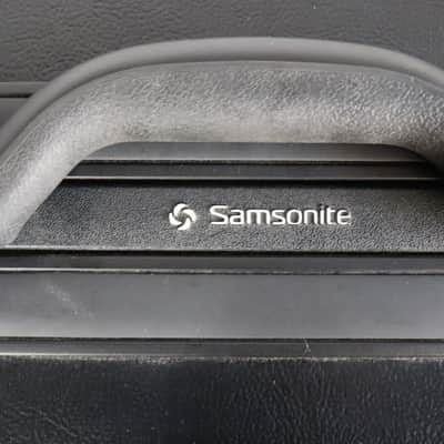Samsonite 22x22x10 Hard Rolling Suitcase Vintage image 5
