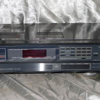 Sony STR-AV250 stereo receiver with phono input image 1