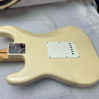 Fender American Standard Stratocaster Guitar with Lace Sensor pickups + Case 2005 - Buttercream or Honey Blonde or Yellow White / Maple neck image 18