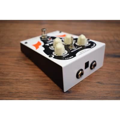 Taurus Amplification Abigar Extreme MK2 Bass Drive Distortion Effect Pedal image 4