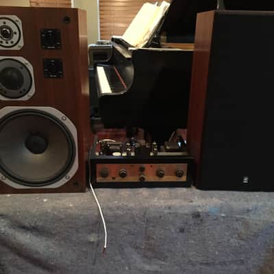 Yamaha NS-690 Three-way 'Bookshelf' loudspeakers - Mint Condition