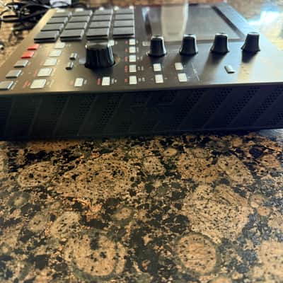 Akai MPC One Standalone MIDI Sequencer 2020 - Present - Black image 7