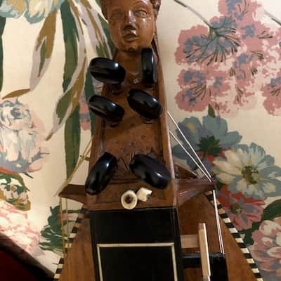 hurdy gurdy made by French maker Perreau 1742 hand made mid-18c - French polish image 3