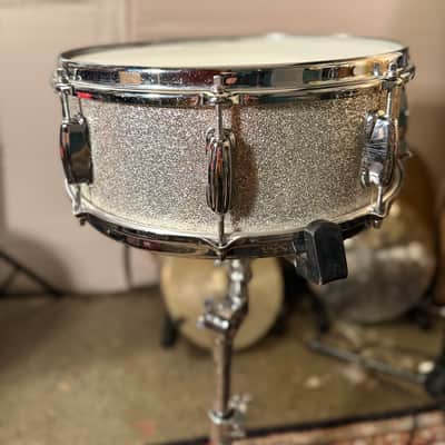 Slingerland Hollywood Ace 14"x5" Snare Drum, 1970, Silver Sparkle image 8